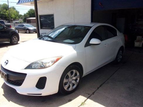 Used 2012 MAZDA MAZDA3 i Sport FWD image 2
