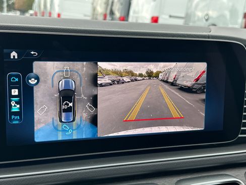 New 2026 Mercedes-Benz GLS 450 4MATIC image 21