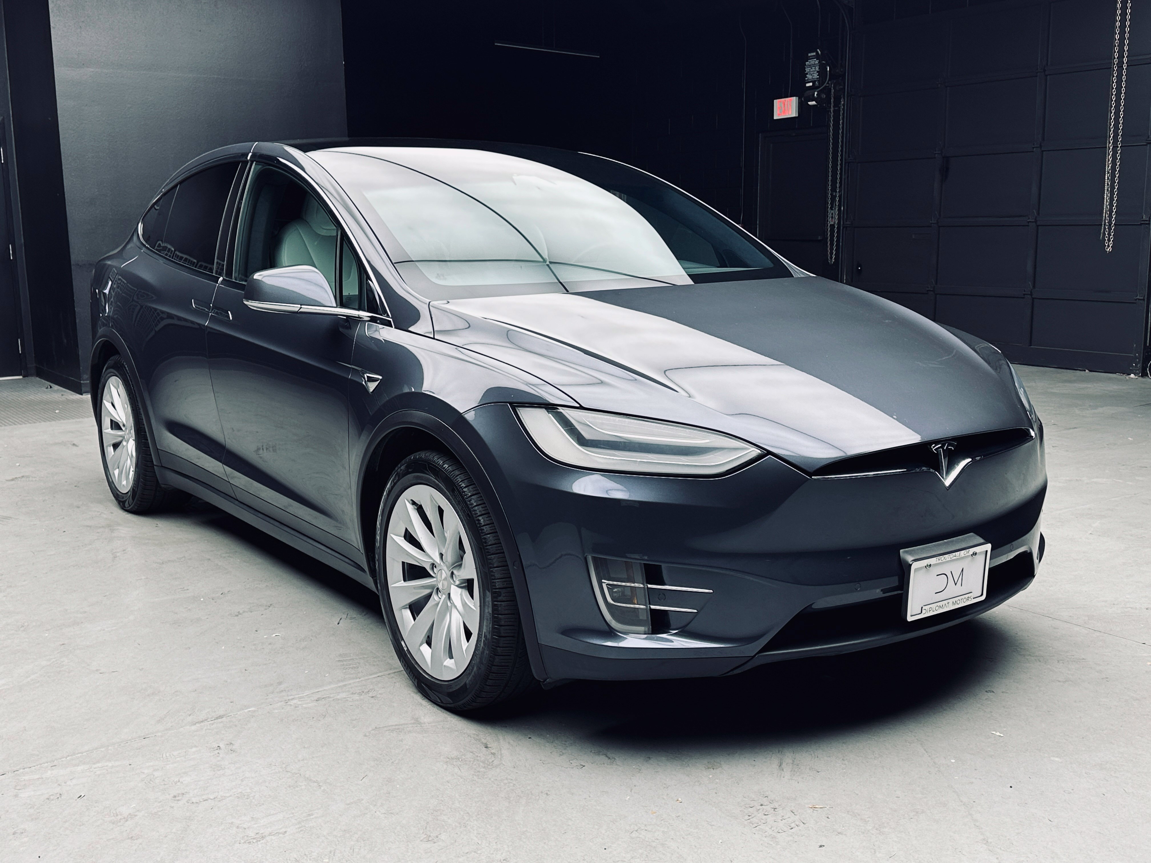 Used 2020 Tesla Model X Long Range AWD/4WD image 9