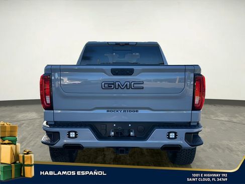 Used 2025 GMC Sierra 1500 AT4 w/ AT4 Premium Package image 5