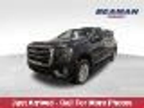 Used 2024 GMC Yukon XL SLT image 1