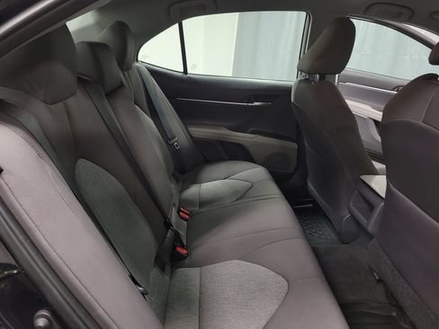 Used 2019 Toyota Camry LE FWD image 29
