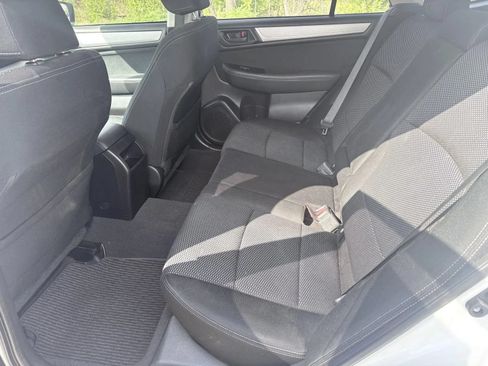 Used 2017 Subaru Outback 2.5i AWD/4WD image 15