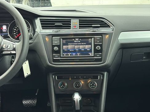Used 2021 Volkswagen Tiguan S FWD image 6