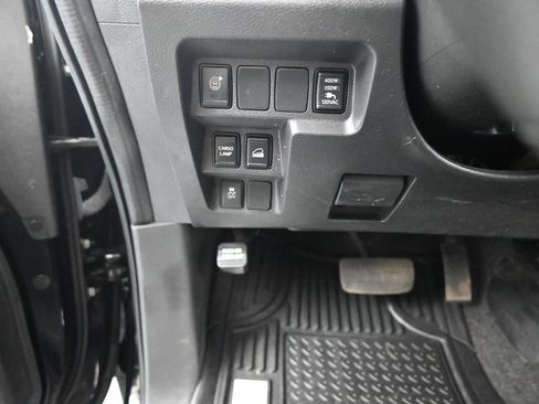 Used 2023 Nissan Frontier SV w/ SV Convenience Package AWD/4WD image 15
