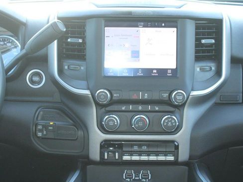 Used 2024 RAM 2500 Big Horn image 16