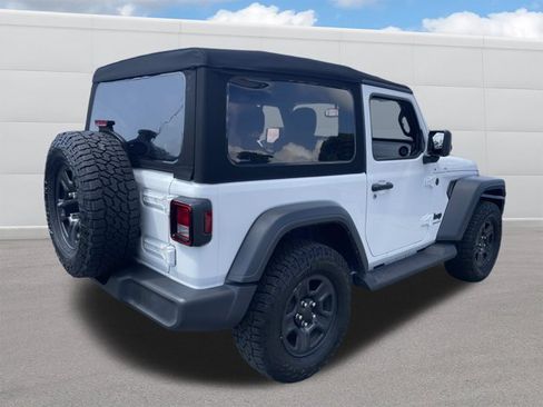 Used 2024 Jeep Wrangler Sport AWD/4WD image 7