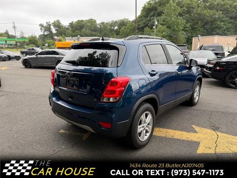 Used 2020 Chevrolet Trax LT w/ Driver Confidence Package AWD/4WD image 5