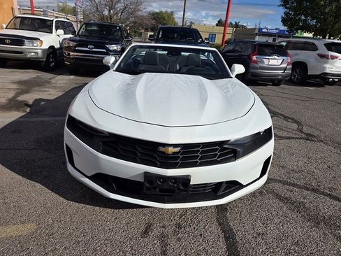 Used 2020 Chevrolet Camaro LT image 4