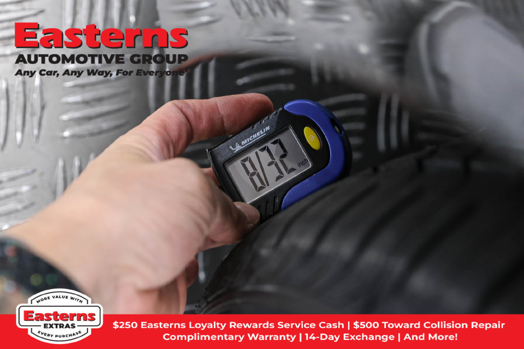 Used 2021 Toyota Corolla LE w/ Carpet Mat Package (TMS) FWD image 29