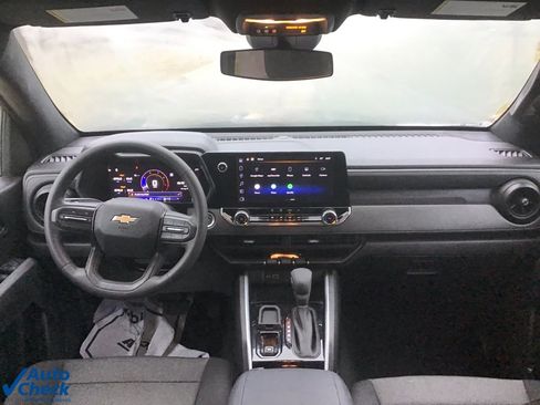 Used 2024 Chevrolet Colorado W/T w/ WT Convenience Package image 16