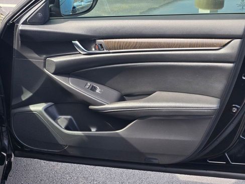 Used 2020 Honda Accord EX-L image 6