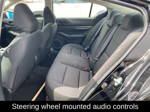 Used 2025 Nissan Altima 2.5 SV image 8