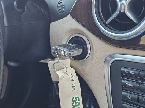 Used 2015 Mercedes-Benz GLA 250 image 29