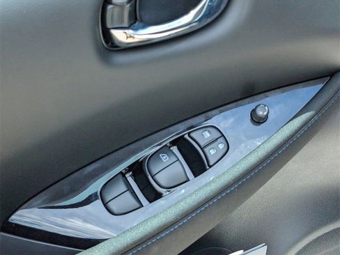 Certified 2024 Nissan Leaf SV Plus image 17