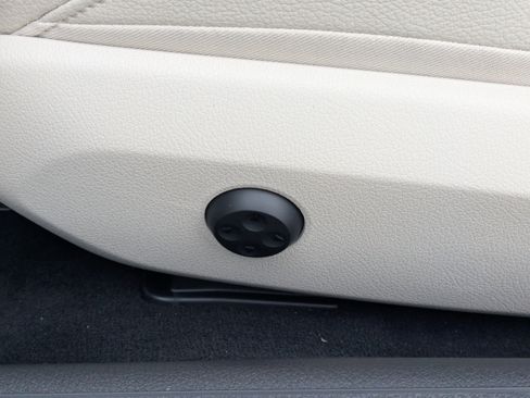 New 2026 Mercedes-Benz CLE 450 4MATIC Cabriolet image 25