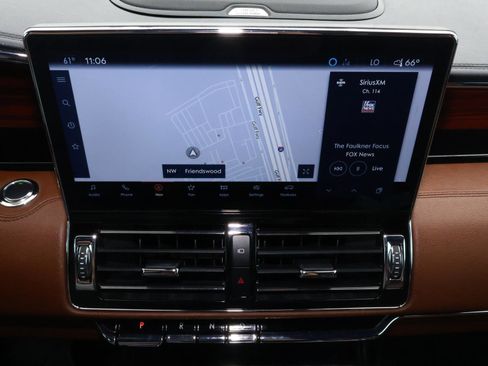 Used 2024 Lincoln Navigator L Reserve image 33