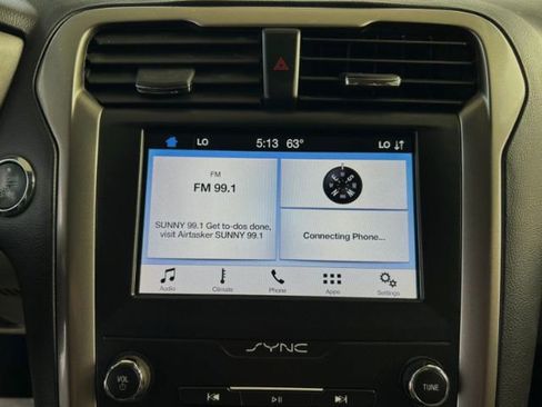 Used 2019 Ford Fusion SEL image 14