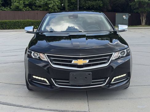 Used 2015 Chevrolet Impala LTZ FWD image 2