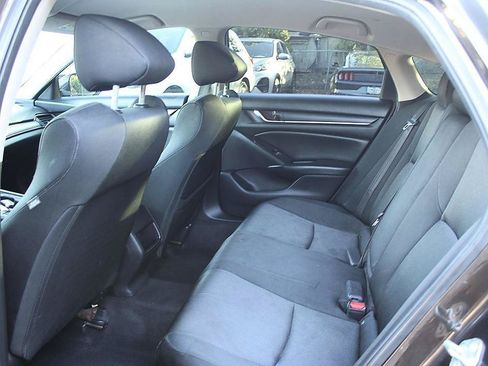 Used 2018 Honda Accord LX image 17