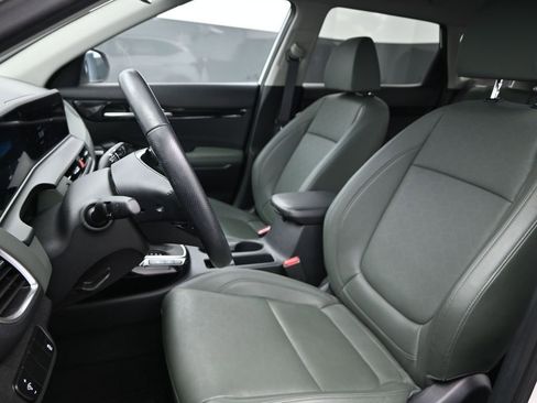 Used 2024 Kia Seltos SX image 16