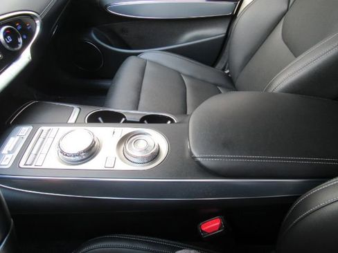 Used 2023 Genesis GV70 2.5T w/ Select Package image 45