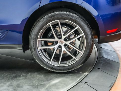 Certified 2026 Porsche Macan image 12