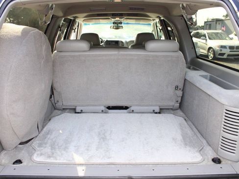 Used 1999 GMC Suburban 4WD w/ Marketing Opt Pkg 3 image 33