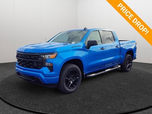 New 2026 Chevrolet Silverado 1500 Custom w/ LPO, Dark Essentials Package image 3