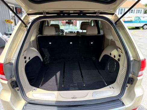 Used 2011 Jeep Grand Cherokee Limited w/ Trailer Tow Group image 15