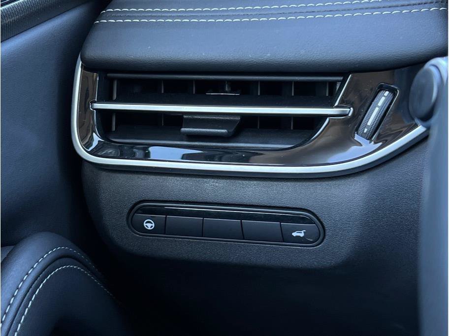 Used 2023 INFINITI QX60 Luxe AWD/4WD image 21