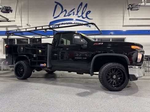 Used 2022 Chevrolet Silverado 2500 LT w/ Convenience Package image 1