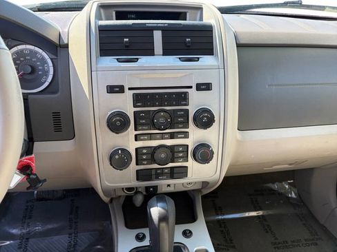 Used 2009 Ford Escape XLT image 14