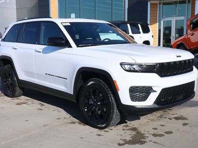 New 2025 Jeep Grand Cherokee Altitude