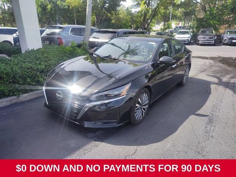 Used 2025 Nissan Altima 2.5 SV FWD image 1