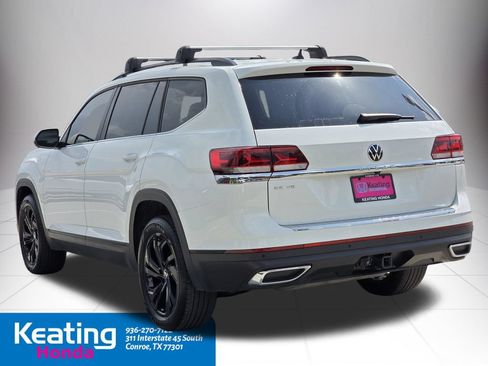 Used 2023 Volkswagen Atlas SE w/ Panoramic Sunroof Package FWD image 9