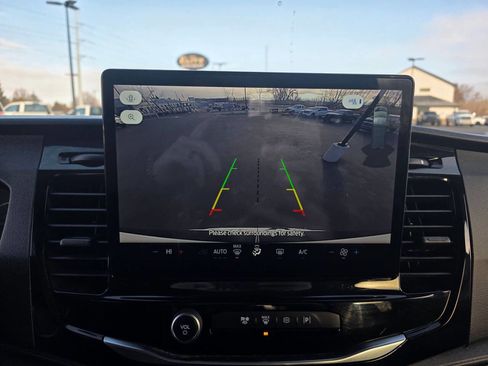 Used 2024 Ford Transit 350 XLT image 23