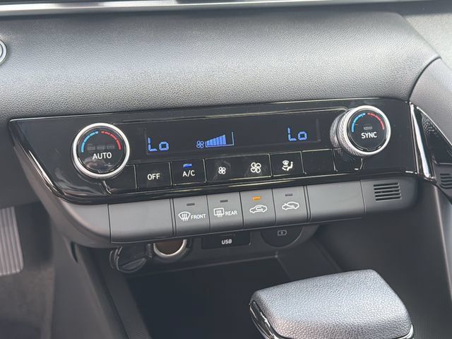 New 2026 Hyundai Elantra Hybrid FWD image 32