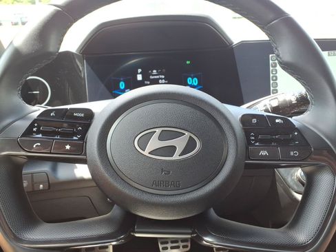 Certified 2025 Hyundai Elantra SEL FWD image 31