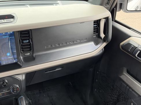 Certified 2022 Ford Bronco Wildtrak AWD/4WD image 18