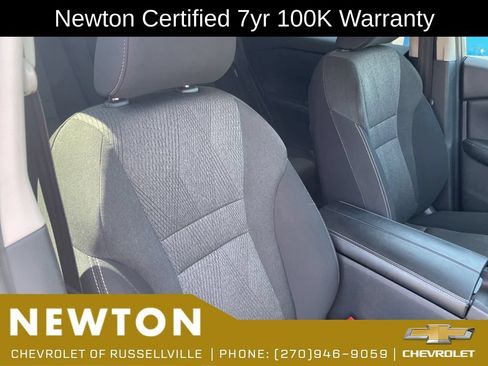 Used 2024 Nissan Rogue SV AWD/4WD image 23