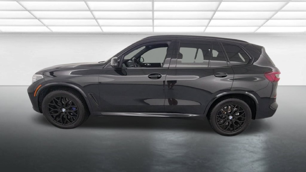 Used 2022 BMW X5 M50i w/ Executive Package AWD/4WD image 4