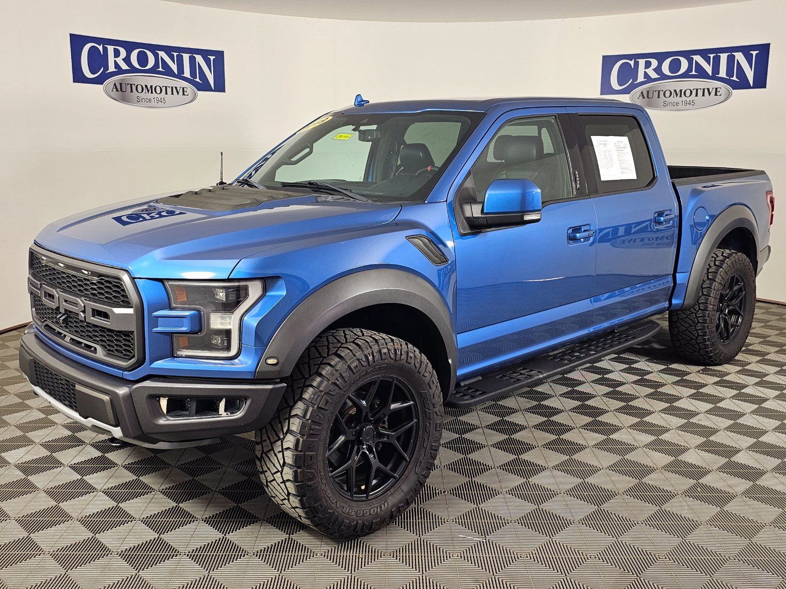 Used 2019 Ford F150 Raptor w/ Equipment Group 802A Luxury AWD/4WD image 36