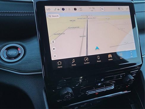 New 2025 Jeep Grand Cherokee Limited image 18