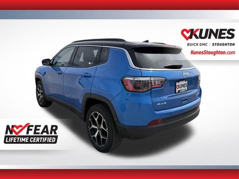 Used 2025 Jeep Compass Limited AWD/4WD image 9