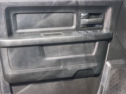 Used 2022 RAM 2500 Tradesman w/ Chrome Appearance Group image 43