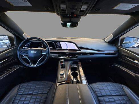 Used 2023 Cadillac Escalade Sport Platinum w/ LPO, ONYX Package AWD/4WD image 22