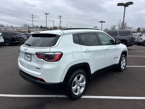 Used 2022 Jeep Compass Latitude w/ Convenience Group image 32