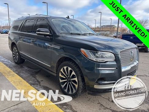 Used 2024 Lincoln Navigator L Reserve image 1
