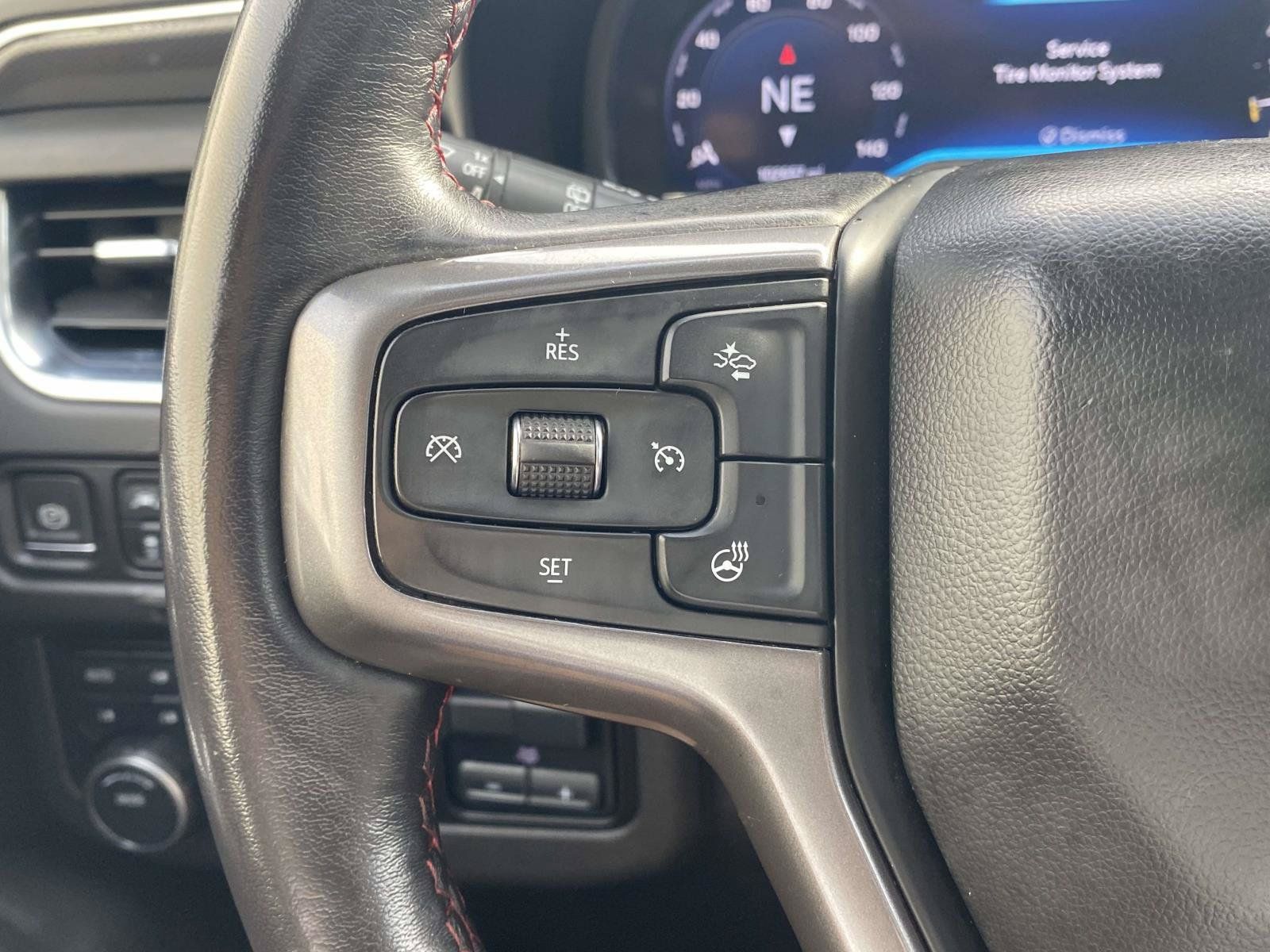 Used 2022 Chevrolet Suburban RST w/ Sport Performance Package AWD/4WD image 26